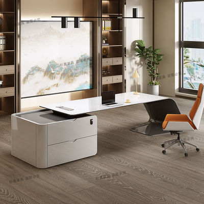 ISO9001/ISO14001 인증을 받은 MDF 베이킹 라크 작업 테이블 관리자 책상