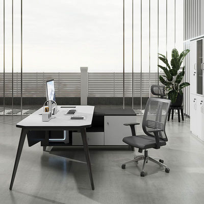 최고경영자 (CEO) 의 최고경영자 (Executive Workstation) 를 위한 현대적인 스타일의 목재 L형 사무실 책상