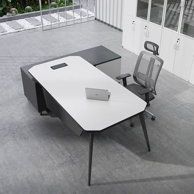 최고경영자 (CEO) 의 최고경영자 (Executive Workstation) 를 위한 현대적인 스타일의 목재 L형 사무실 책상