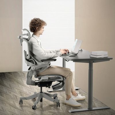 맞춤형 보스 회전 사무실 의자 조정 가능한 발받침과 알루미늄 금속 팔받침